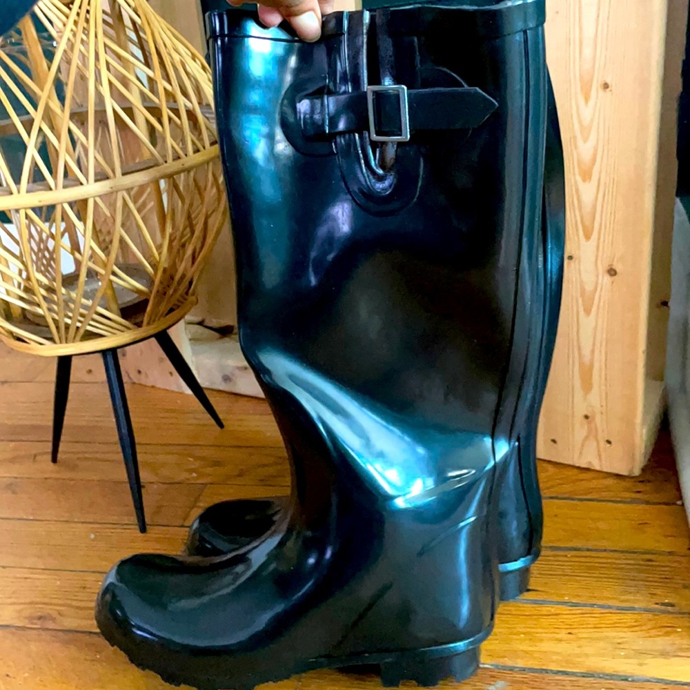 Forever 21 Rainboots